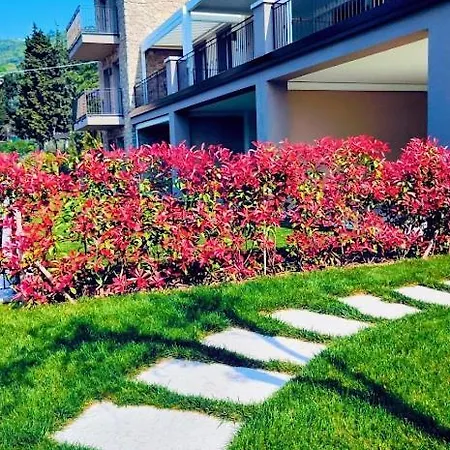 Benaco Apartment *