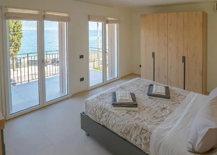 Benaco Appartement *