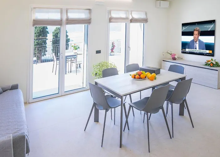 Benaco Appartement *